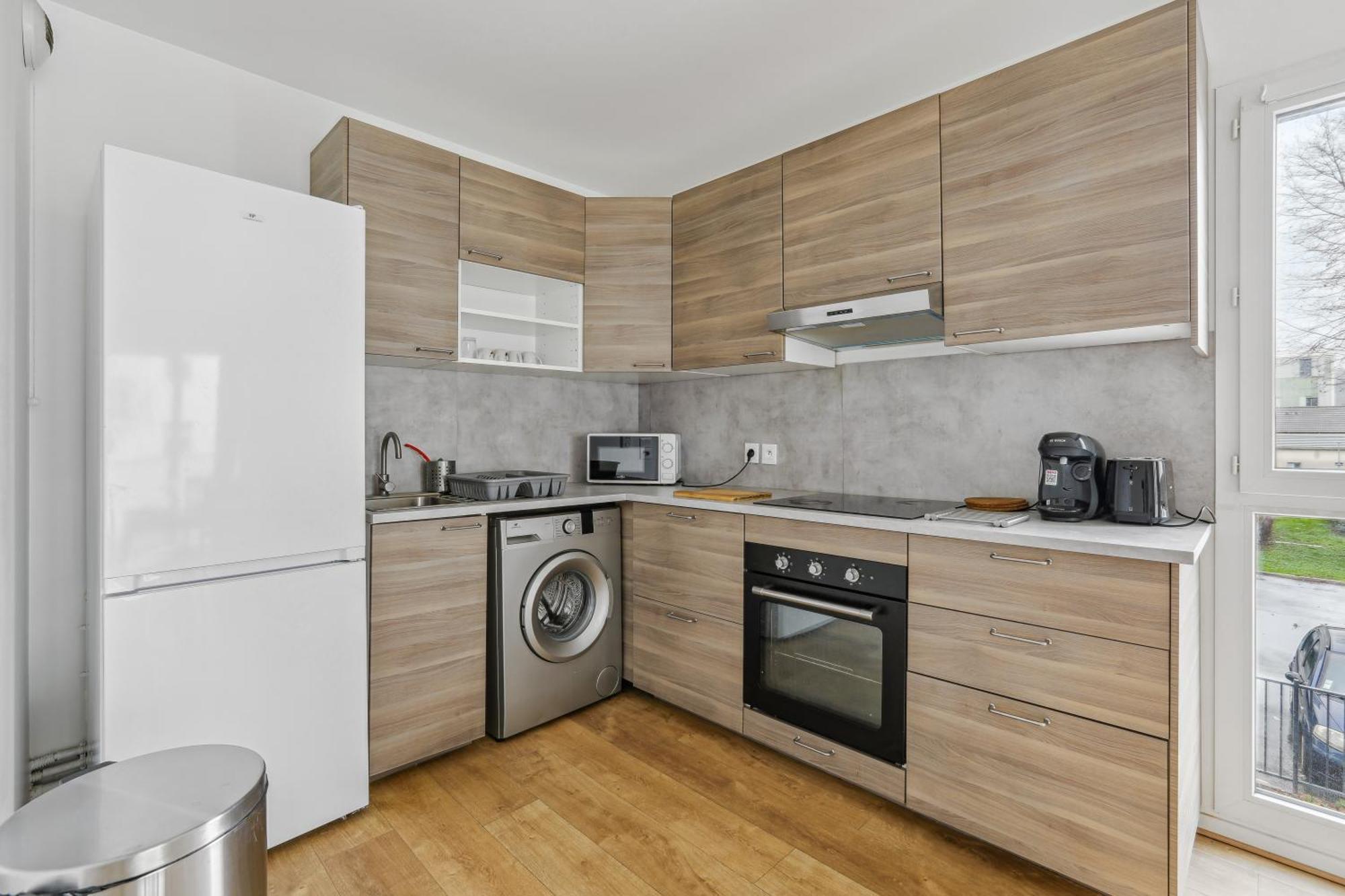 Chic Apart With Terace And Parking Apartment รูออง ภายนอก รูปภาพ
